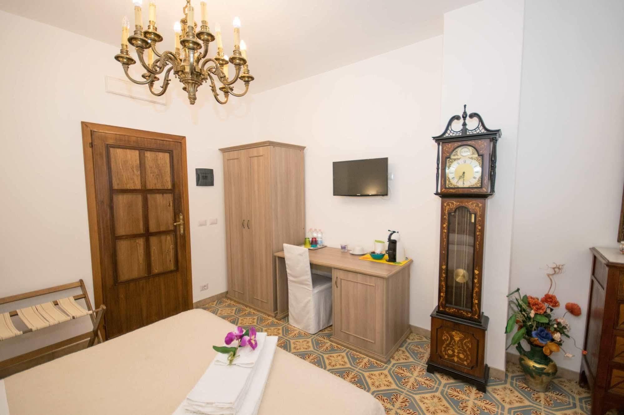 B&B Il Muro Vecchio Giardini Naxos Exterior photo